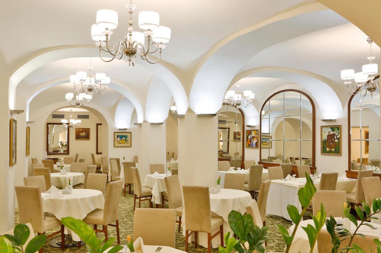 Kolonada Hotel 4*